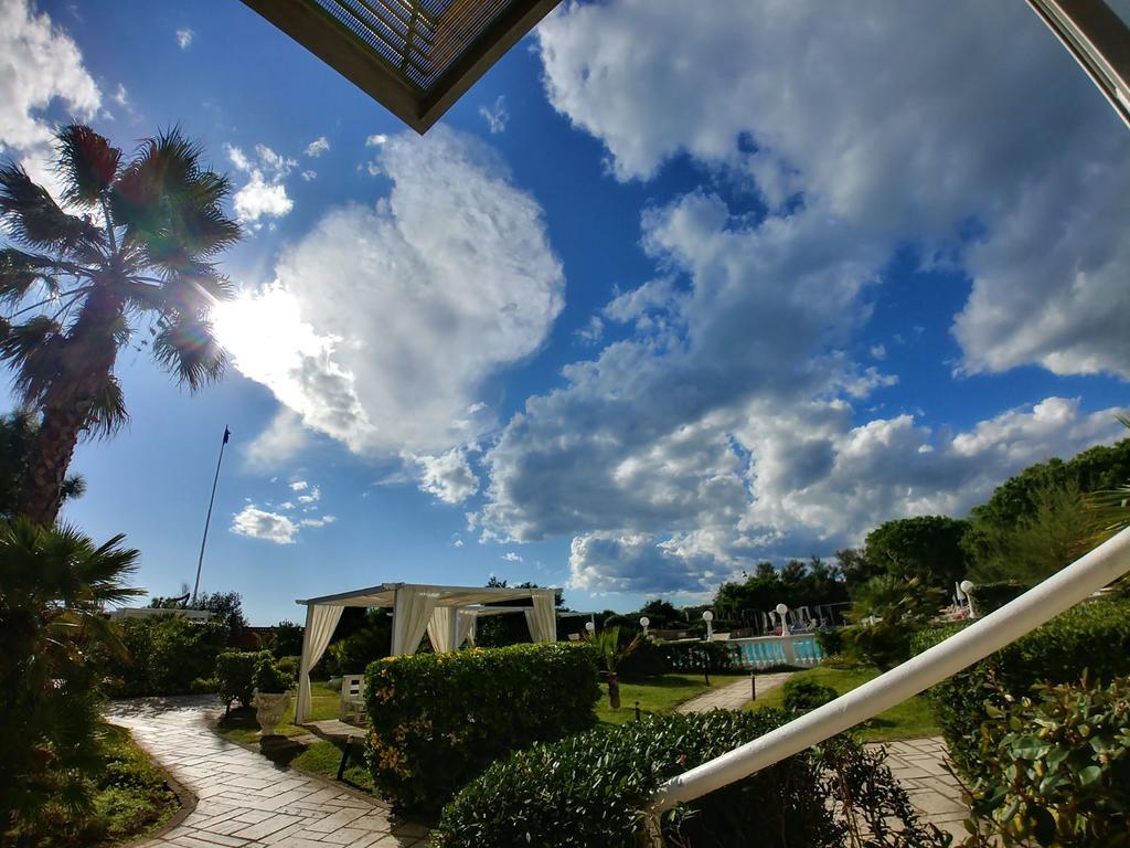 Domizia Palace Hotel บายา โดมิเซีย ภายนอก รูปภาพ