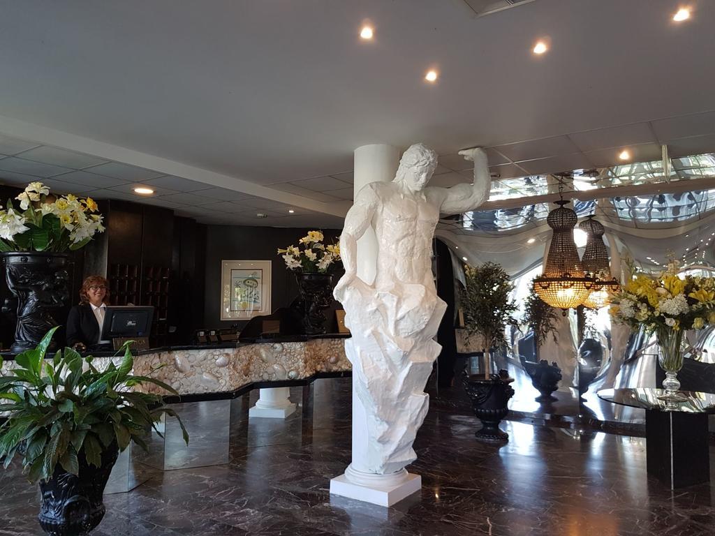 Domizia Palace Hotel บายา โดมิเซีย ภายนอก รูปภาพ