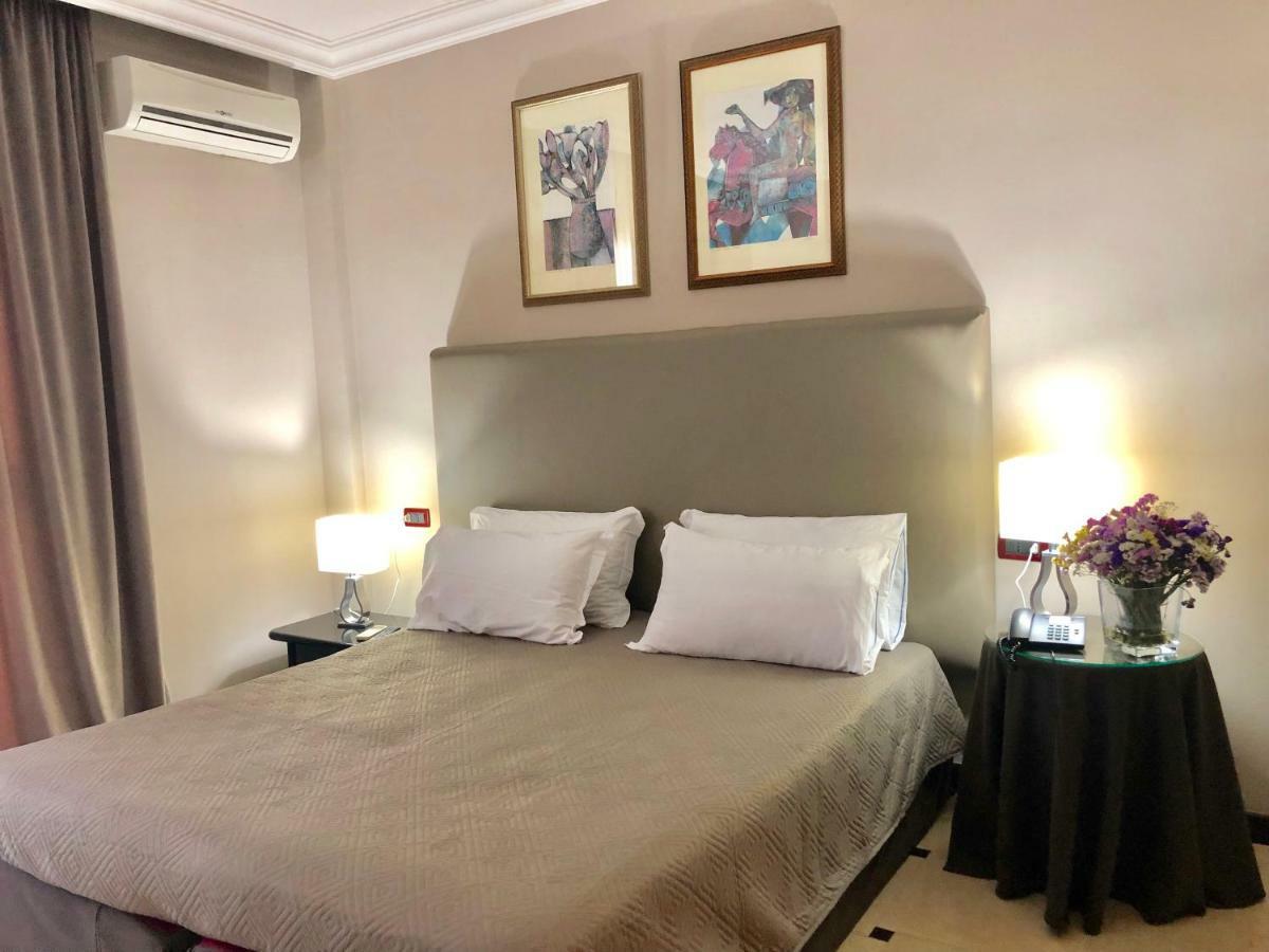 Domizia Palace Hotel บายา โดมิเซีย ภายนอก รูปภาพ